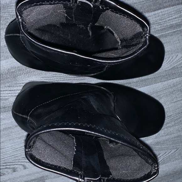 Black block heel booties - Picture 9 of 10